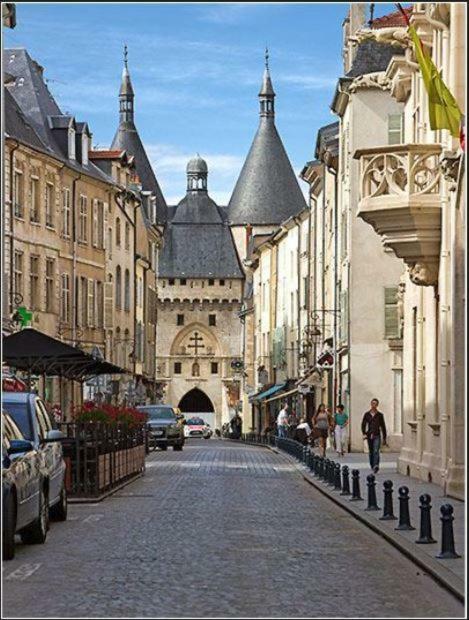Ferienwohnung Les Toits Des Cordeliers Nancy Exterior foto